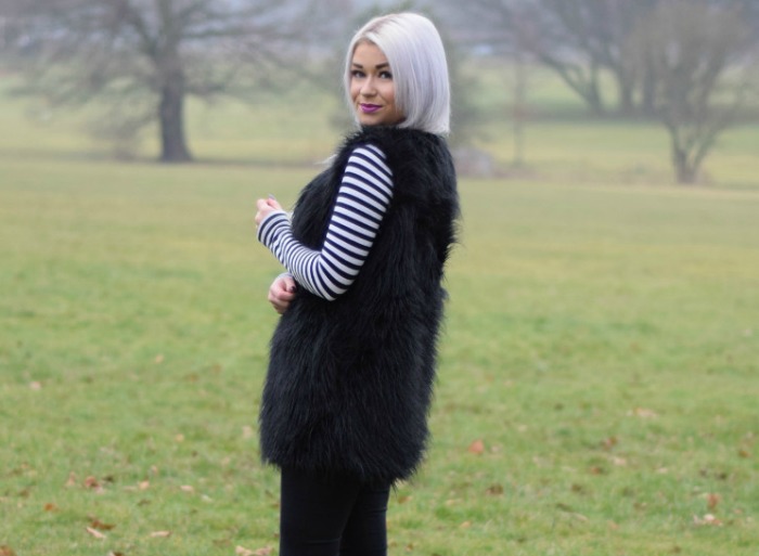 Fashion Blogger Faux Fur Gilet