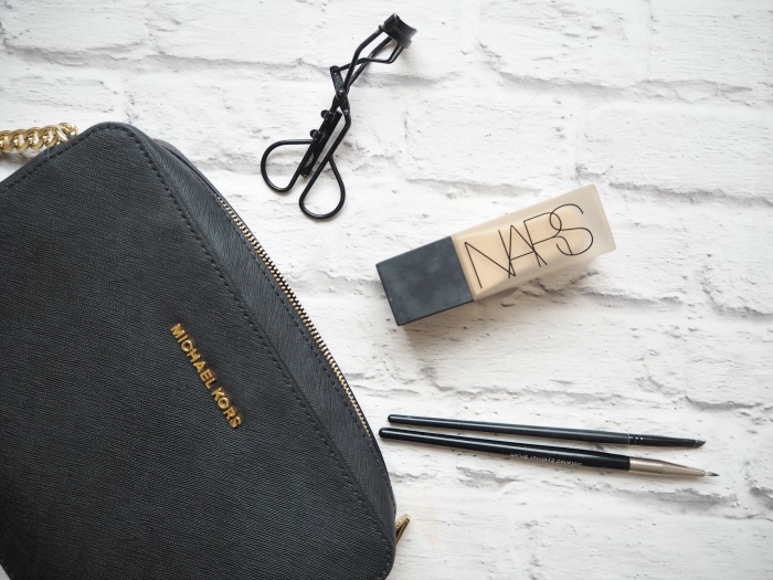 NARS All Day Luminous Weightless Foundation | Blog Review